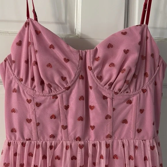 Betsy Johnson midi dress. Perfect valentine dress - Picture 2 of 4